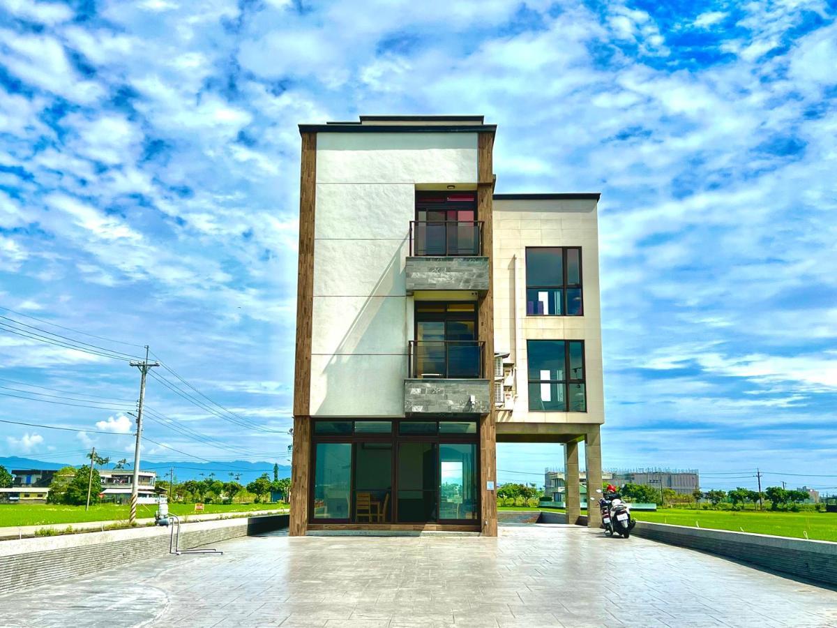 Xin Yi Bed & Breakfast Wujie Bagian luar foto